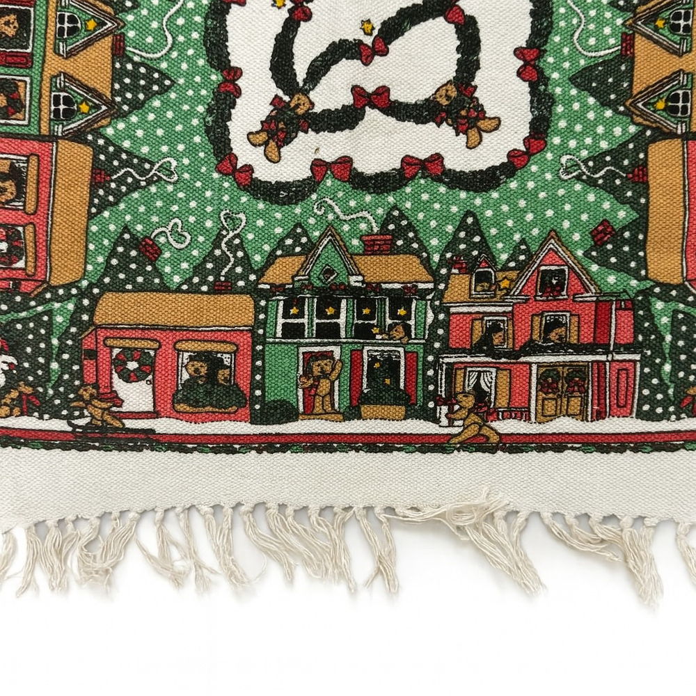 VTG Wyndham Trading Christmas Village Tapestry Rug Festive Holiday Decor Fringe - Picture 3 of 5